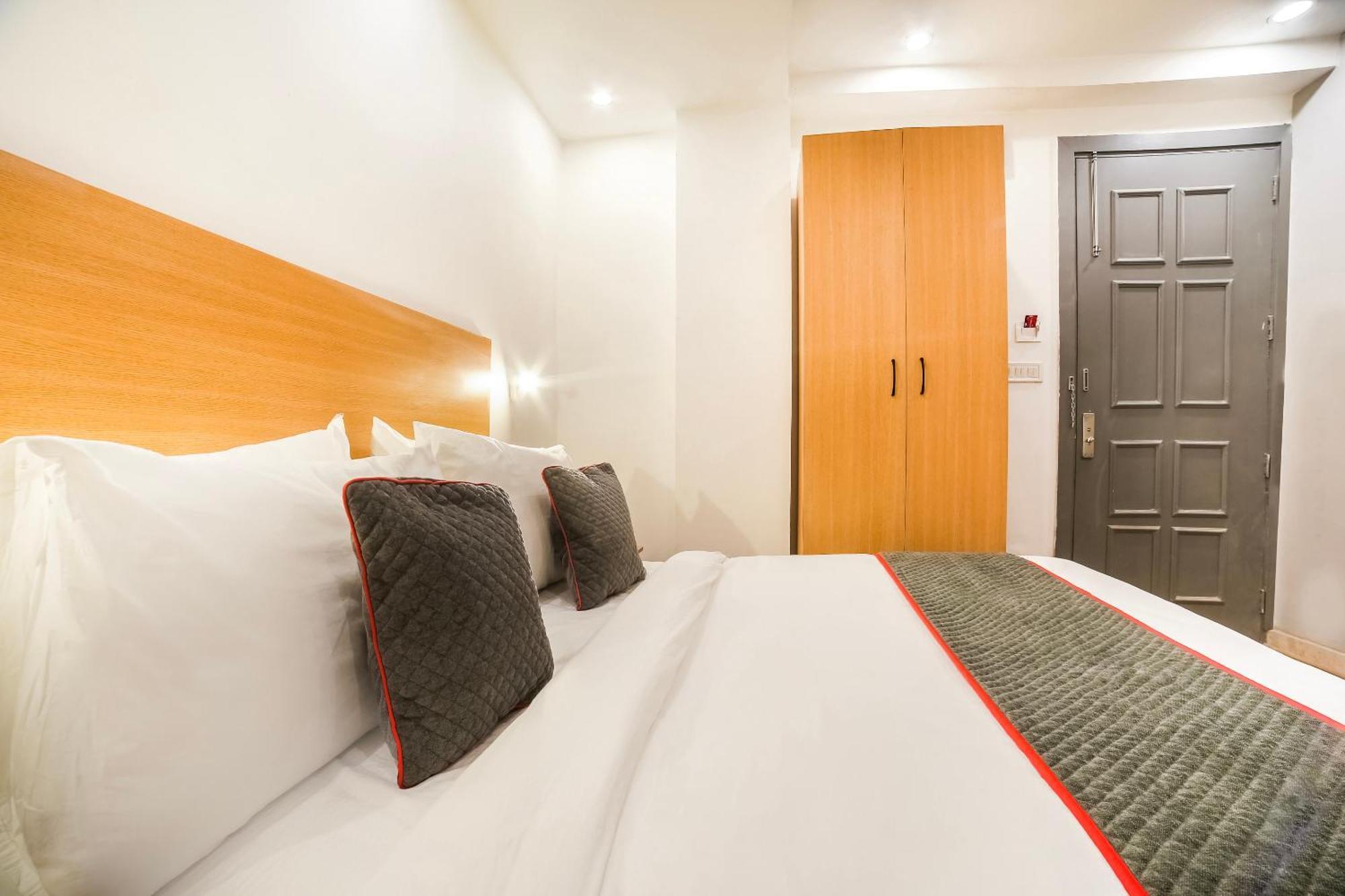 דלהי Super Hotel O Nawada Metro מראה חיצוני תמונה
