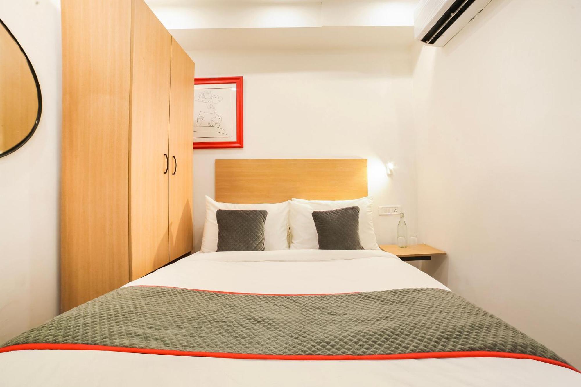 דלהי Super Hotel O Nawada Metro מראה חיצוני תמונה