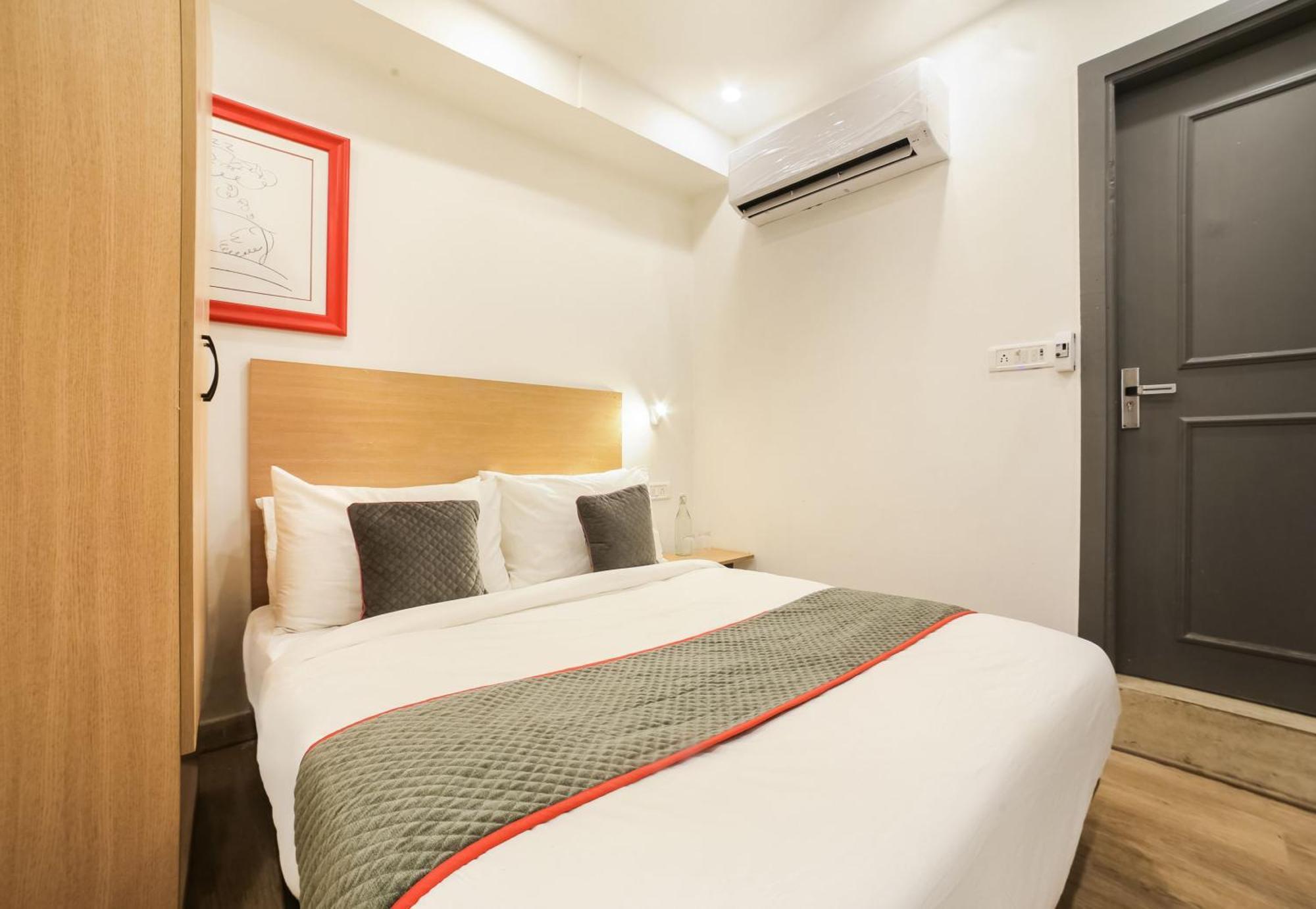 דלהי Super Hotel O Nawada Metro מראה חיצוני תמונה